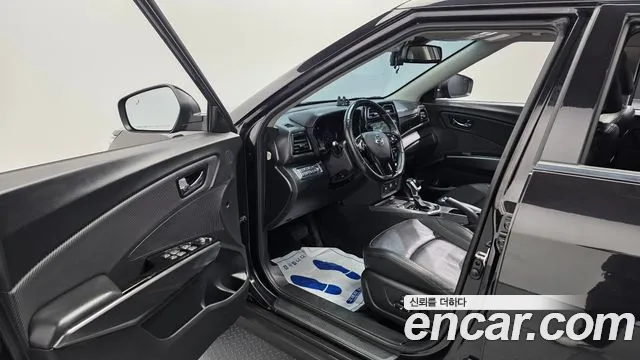 KG_Mobility_Ssangyong TIBOLI Tivoli Air 1.5 Upbeat 2WD — Фото автомобиля 10