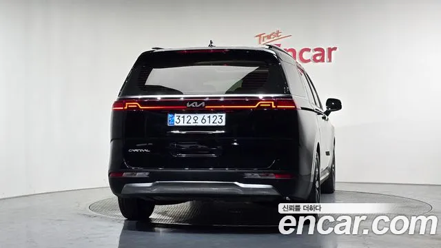 Kia Canival Carnival 4 поколение Дизель 9 мест Signature — Фото автомобиля 4