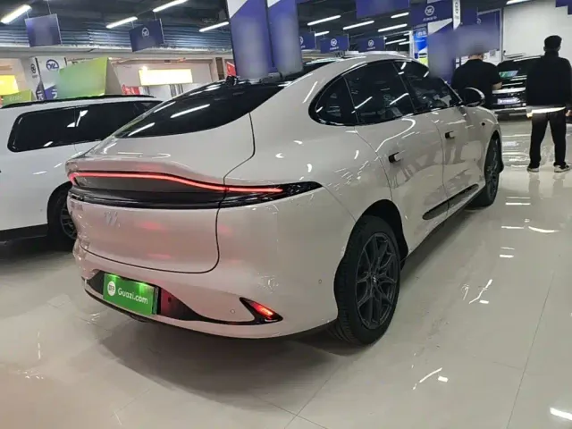 IM Motors LS6 — Фото автомобиля 6