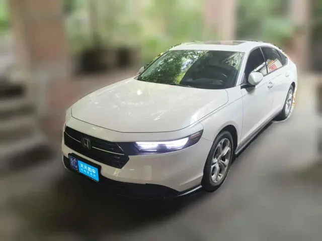 Фотография автомобиля — Honda Accord