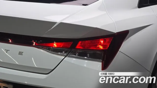 Hyundai AVANTE Новый Avante (CN7) — Фото автомобиля 22