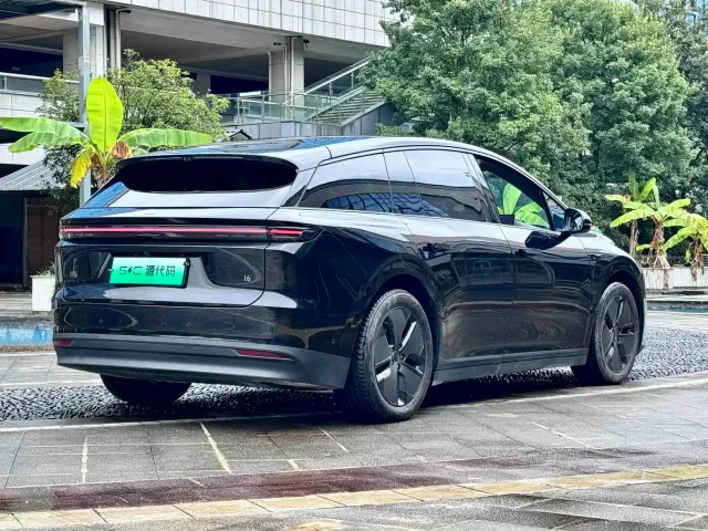 Li Auto i6 — Фото автомобиля 13