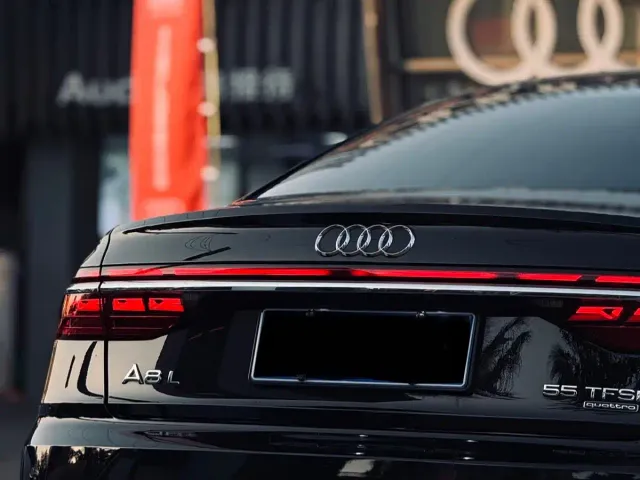 Audi A8 — Фото автомобиля 17