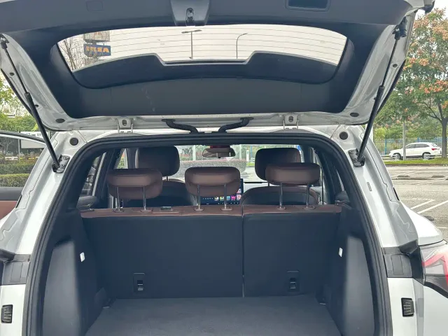 Wuling Starlight S — Фото автомобиля 11