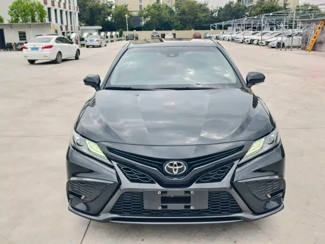 Toyota Camry — Фото автомобиля 3