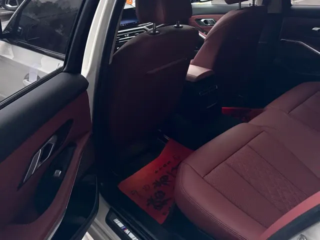 BMW 3 Series — Фото автомобиля 6