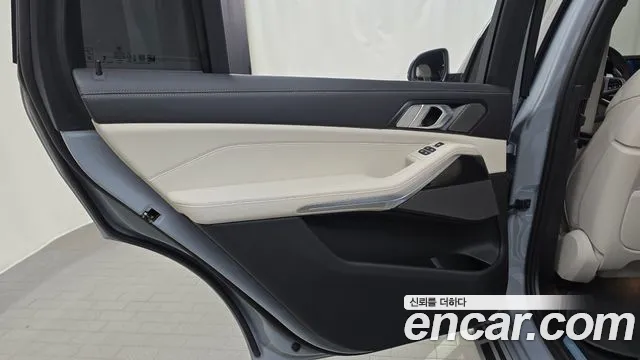 BMW X7 xDrive 40d M Sport 7 мест — Фото автомобиля 22