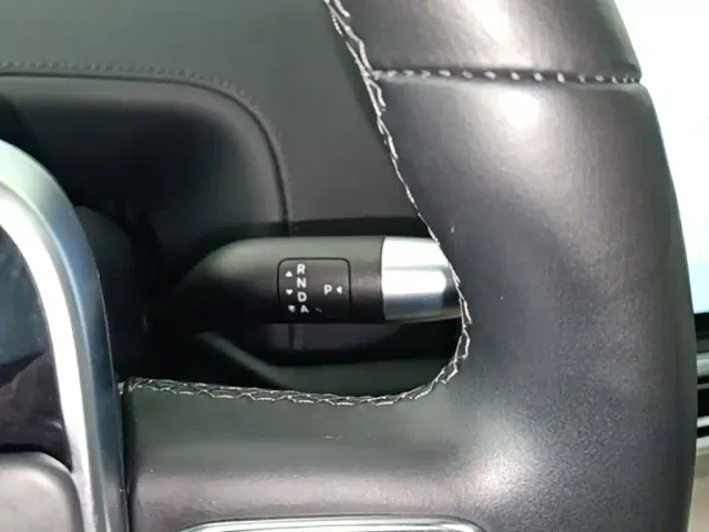 Li Auto Li Xiang L9 2022 Max — Фото автомобиля 13