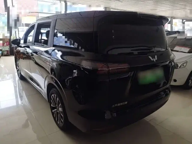 Wuling Starlight 730 — Фото автомобиля 4