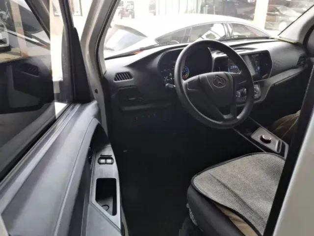 Changan Ruixing EM80 — Фото автомобиля 15