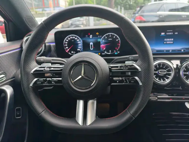 Mercedes-Benz A-Class — Фото автомобиля 13
