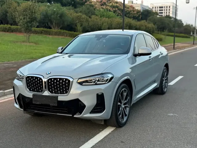 Фотография автомобиля — BMW X4