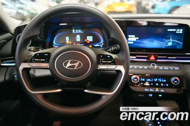 Hyundai AVANTE Новый Avante (CN7) — Фото автомобиля 11