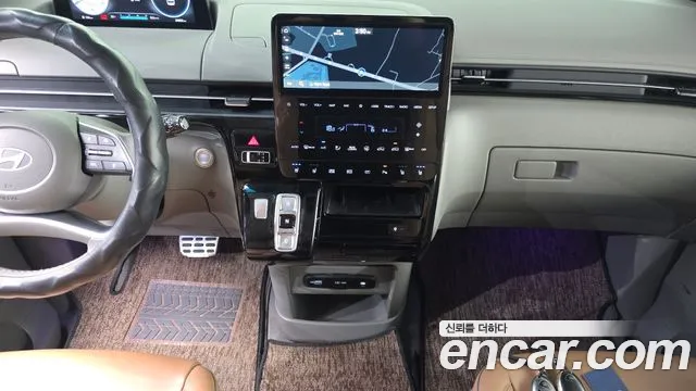 Hyundai Staria Staria 4WD Lounge 7 мест — Фото автомобиля 14