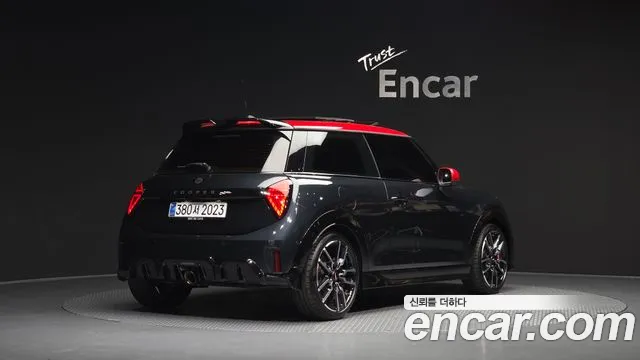 MINI Cooper 4th Gen — Фото автомобиля 2