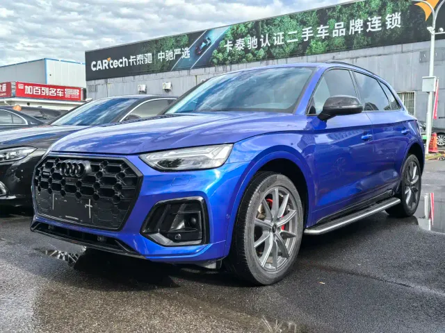 Фотография автомобиля — Audi Q5L