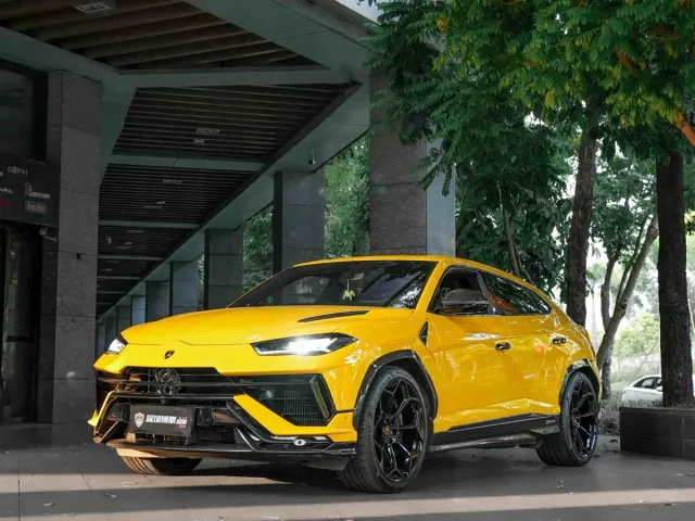 Lamborghini Urus — Фото автомобиля 2