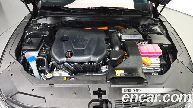 Hyundai Grandeur (New) Hybrid — Фото автомобиля 9