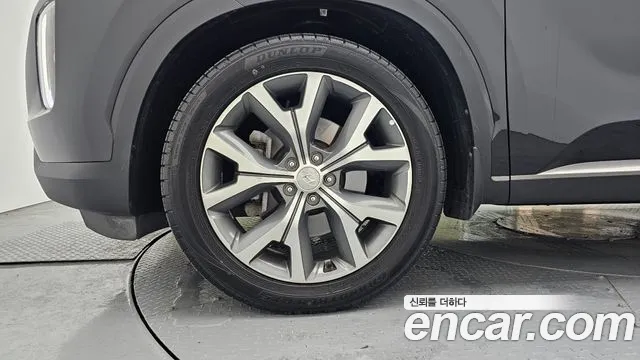 Hyundai Palisade Palisade Дизель 2.2 2WD — Фото автомобиля 5