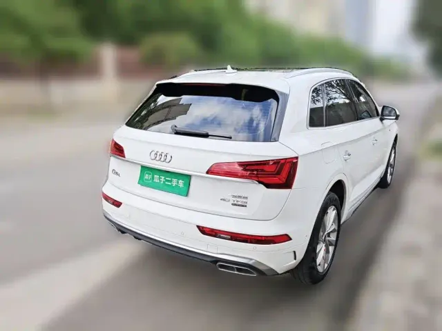 Audi Q5L — Фото автомобиля 4