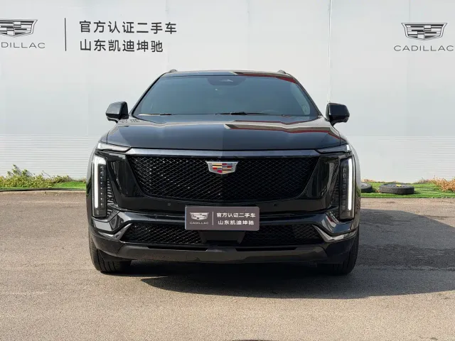 Cadillac XT5 — Фото автомобиля 2