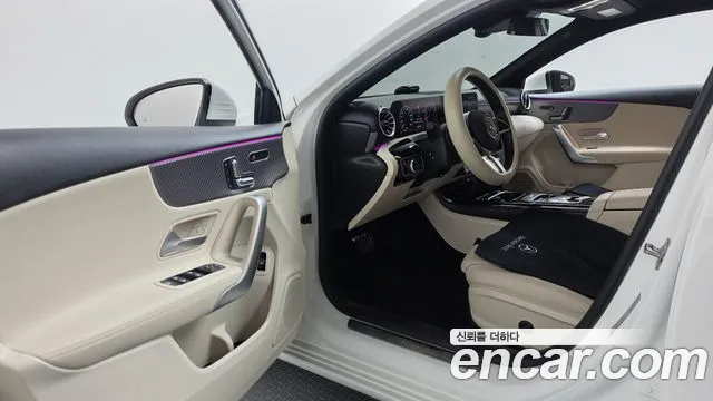 Mercedes-Benz A-Class W177 — Фото автомобиля 15