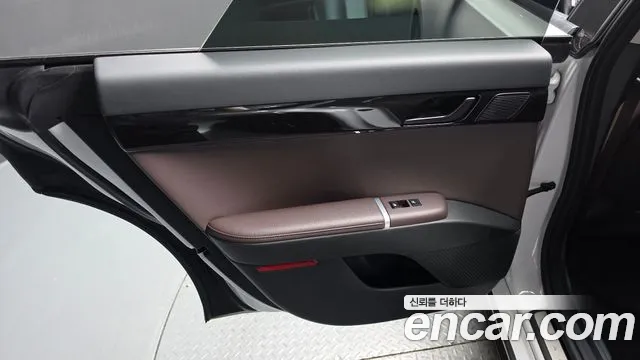 Hyundai Grandeur GN7 — Фото автомобиля 14