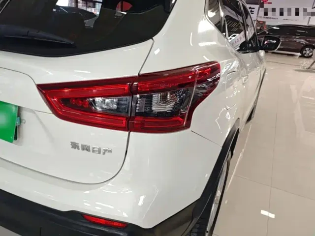 Nissan Qashqai — Фото автомобиля 7