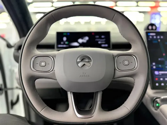Nio EC6 — Фото автомобиля 12