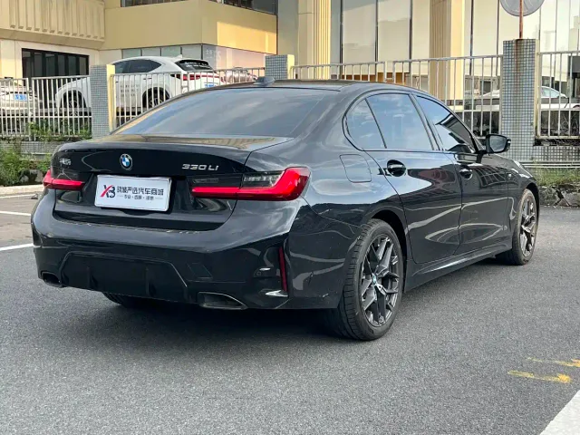 BMW 3 Series — Фото автомобиля 16