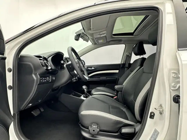 Kia KX1 — Фото автомобиля 4
