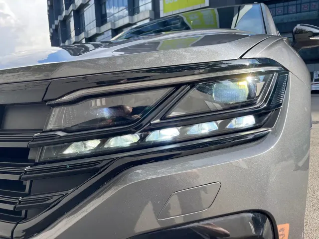 Volkswagen Touareg — Фото автомобиля 30