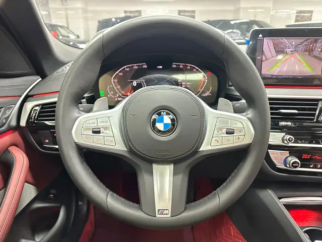BMW 5 Series — Фото автомобиля 18