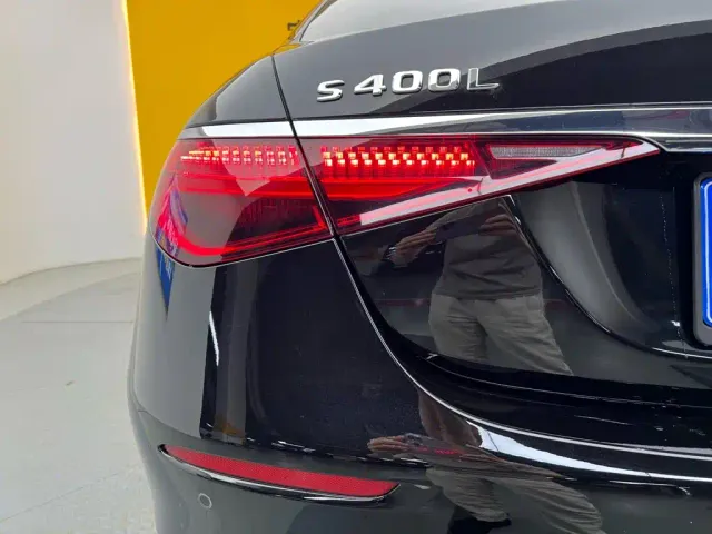 Mercedes-Benz S-Class — Фото автомобиля 8