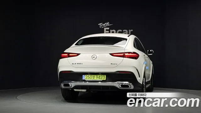 Mercedes-Benz GLE-Class — Фото автомобиля 4