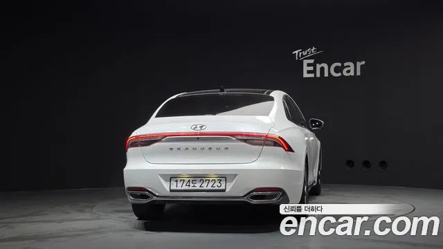 Hyundai Grandeur Новый Grandeur IG 3.0 LPi (Для проката) — Фото автомобиля 4