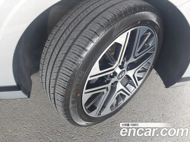 Hyundai Grandeur GN7 — Фото автомобиля 6