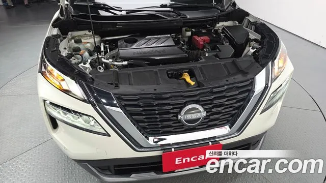 Фотография автомобиля — Nissan Rogue