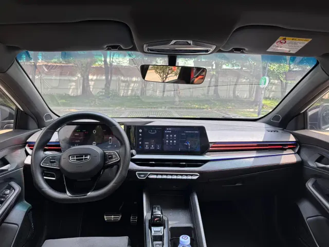 Geely Binrui — Фото автомобиля 10