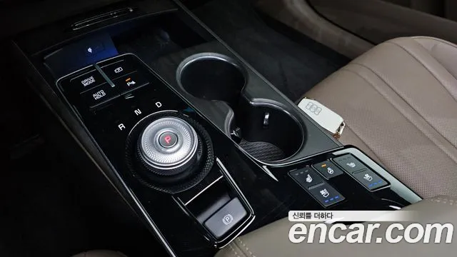Kia K8 K8 Hybrid — Фото автомобиля 12