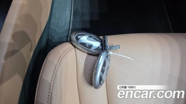 Hyundai Grandeur GN7 — Фото автомобиля 23