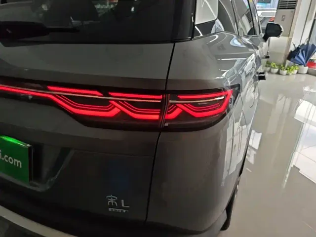 BYD Song L DM-i — Фото автомобиля 7