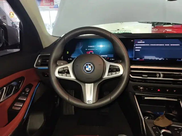 BMW i3 — Фото автомобиля 10