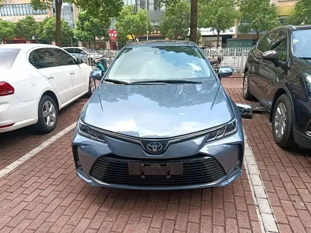 Toyota Corolla — Фото автомобиля 2