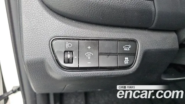 Kia Seltos Новый Seltos Бензин 1.6 Turbo 4WD — Фото автомобиля 16
