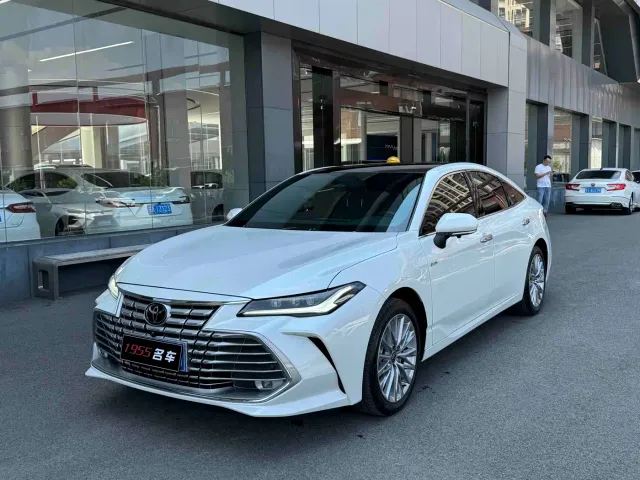 Фотография автомобиля — Toyota Avalon
