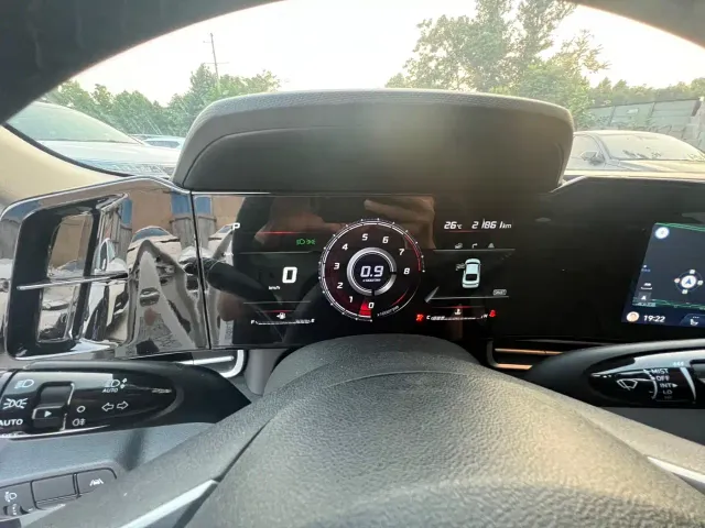 Hyundai Elantra — Фото автомобиля 9