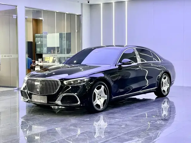 Фотография автомобиля — Mercedes-Benz S-Class