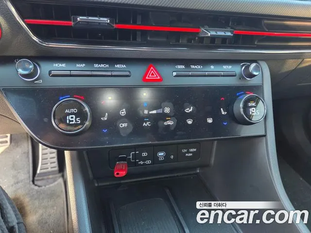 Hyundai Sonata — Фото автомобиля 16