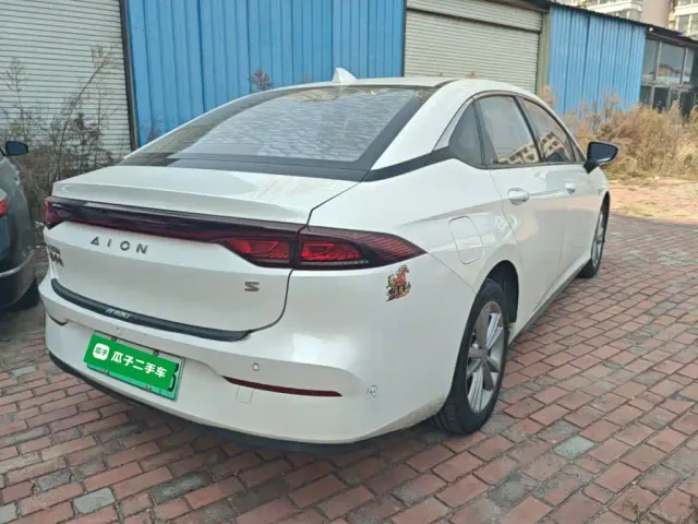 GAC Aion S — Фото автомобиля 6